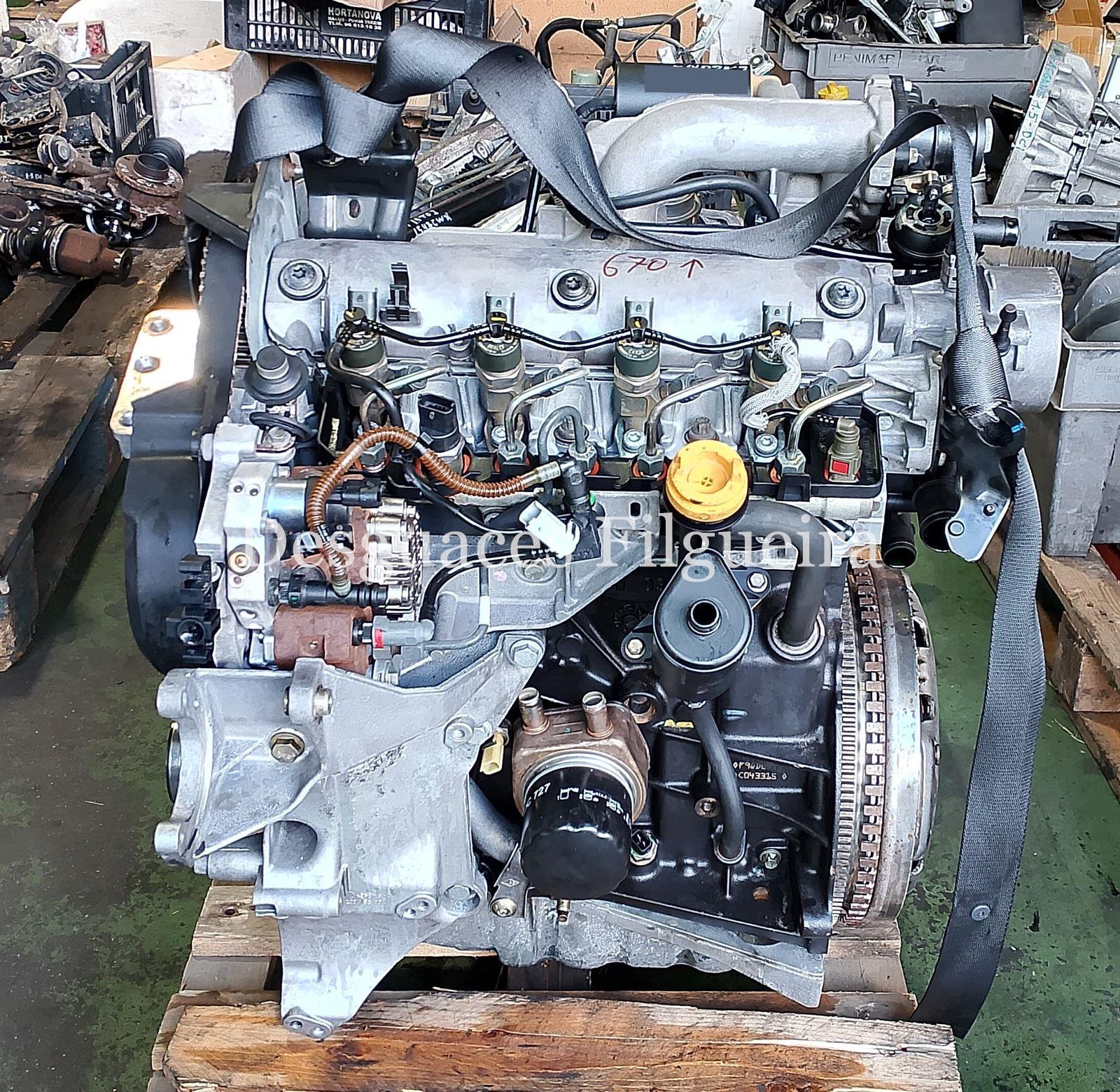 Motor completo Renault Laguna 1. 9 DCI F9Q D674 - Imagen 2