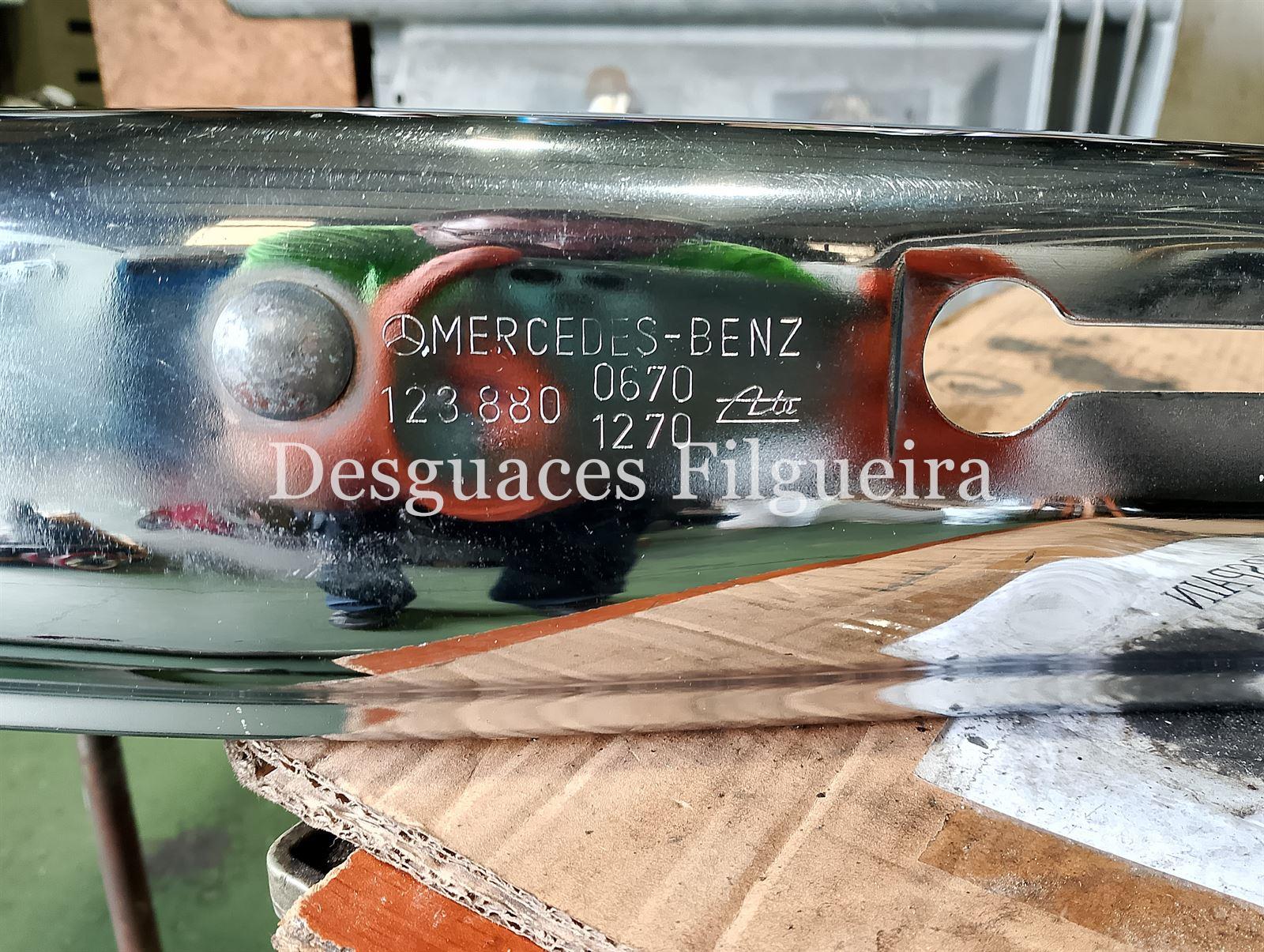 Paragolpes delantero Mercedes 300D W123 1238800670 1238801270 - Imagen 4